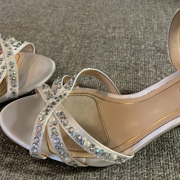Never worn, Alex Marie ankle strap satin beaded heels. Size 7 - Picture 3 of 3